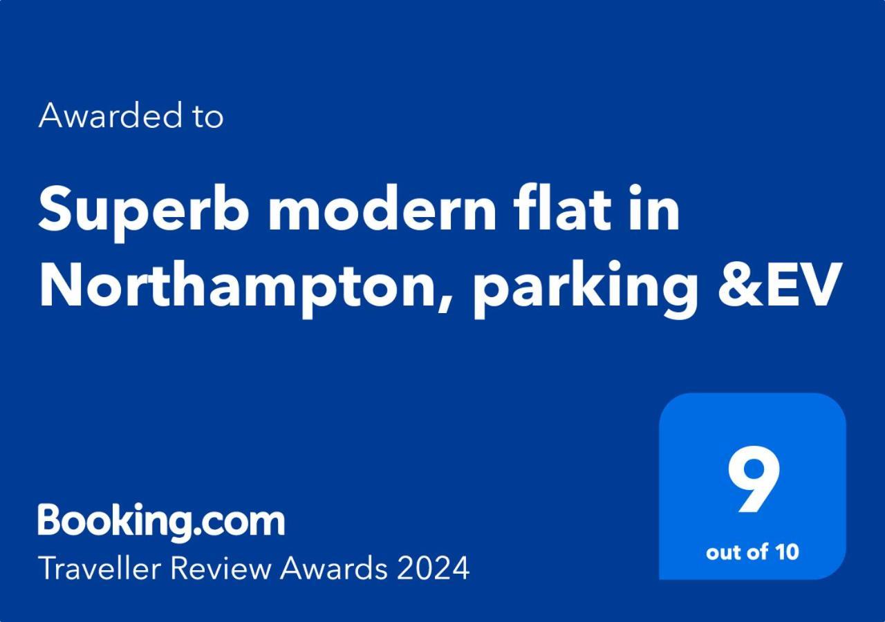 Appartamento Superb Modern Flat In Northampton, Parking &Ev Camera foto